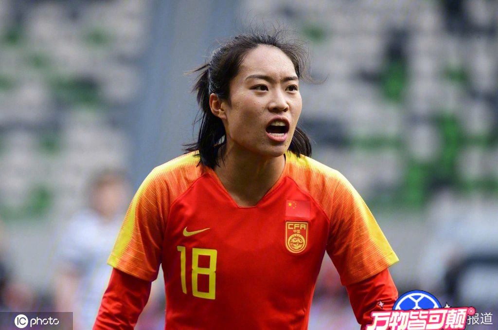 巴西女足队长发表感言，力图挽救小组赛不利局面