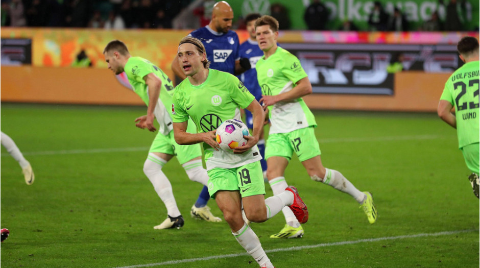 弗赖堡爆冷逼平霍芬海姆，赛季首失分