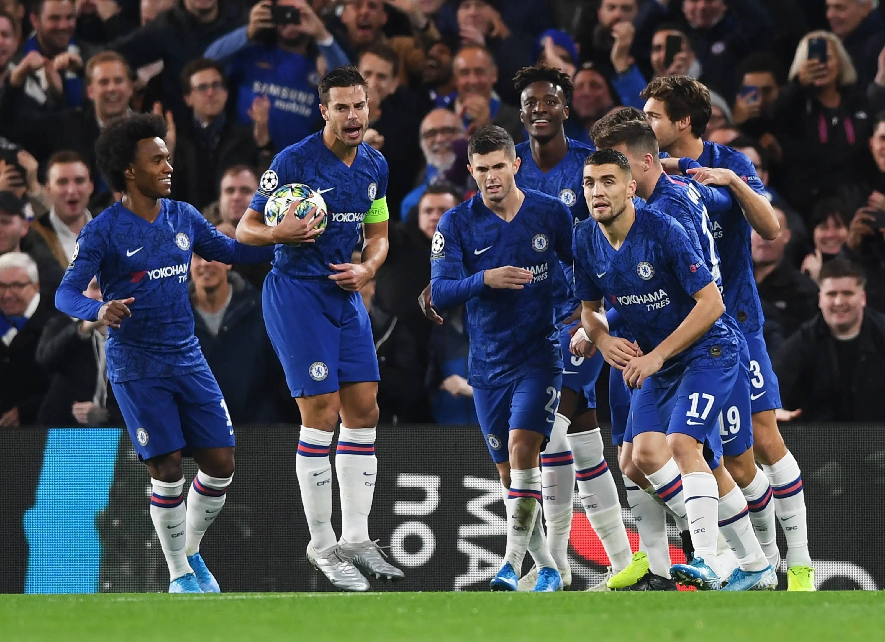 包含巴黎圣日耳曼全取三分，稳固领先优势的词条