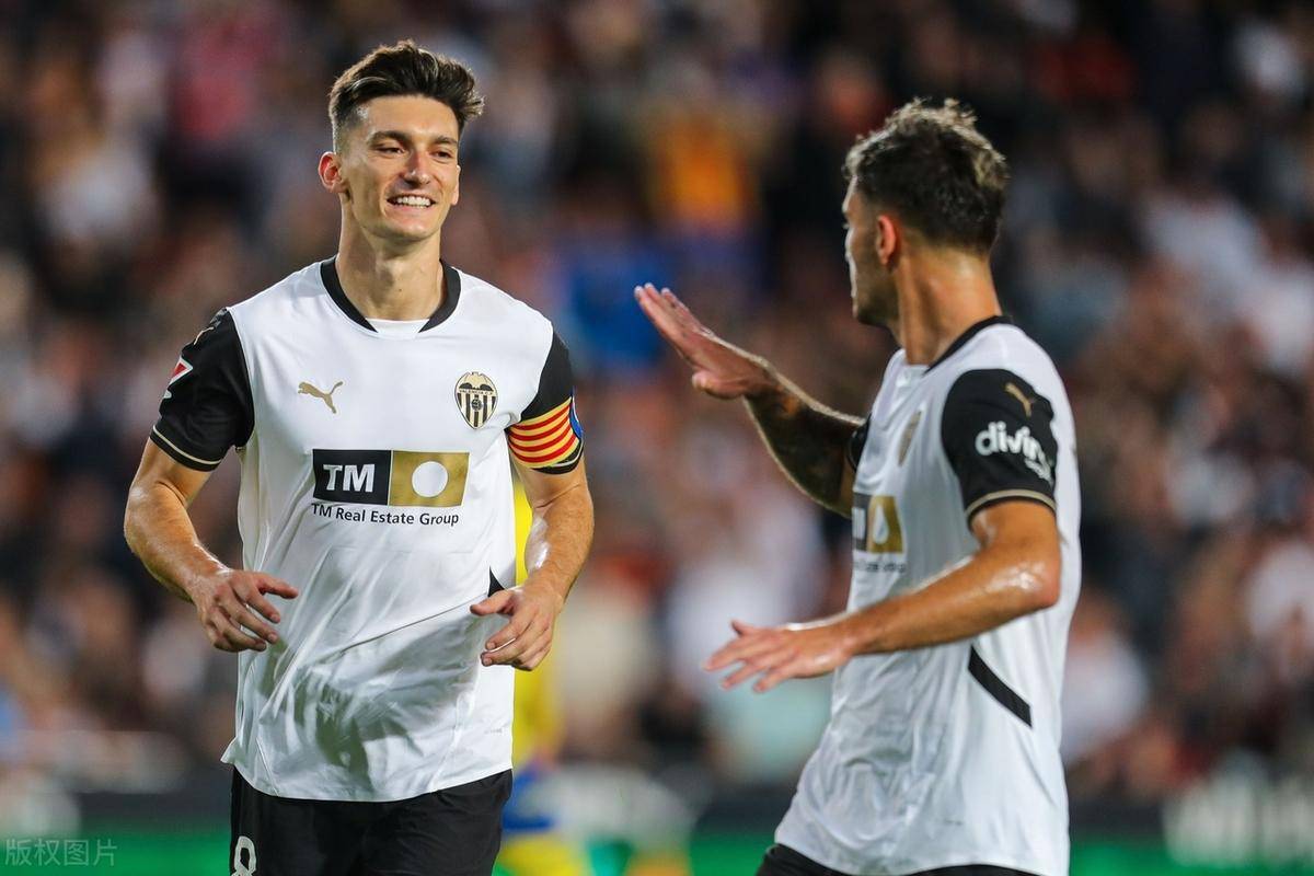 瓦伦西亚在近期比赛中表现抢眼