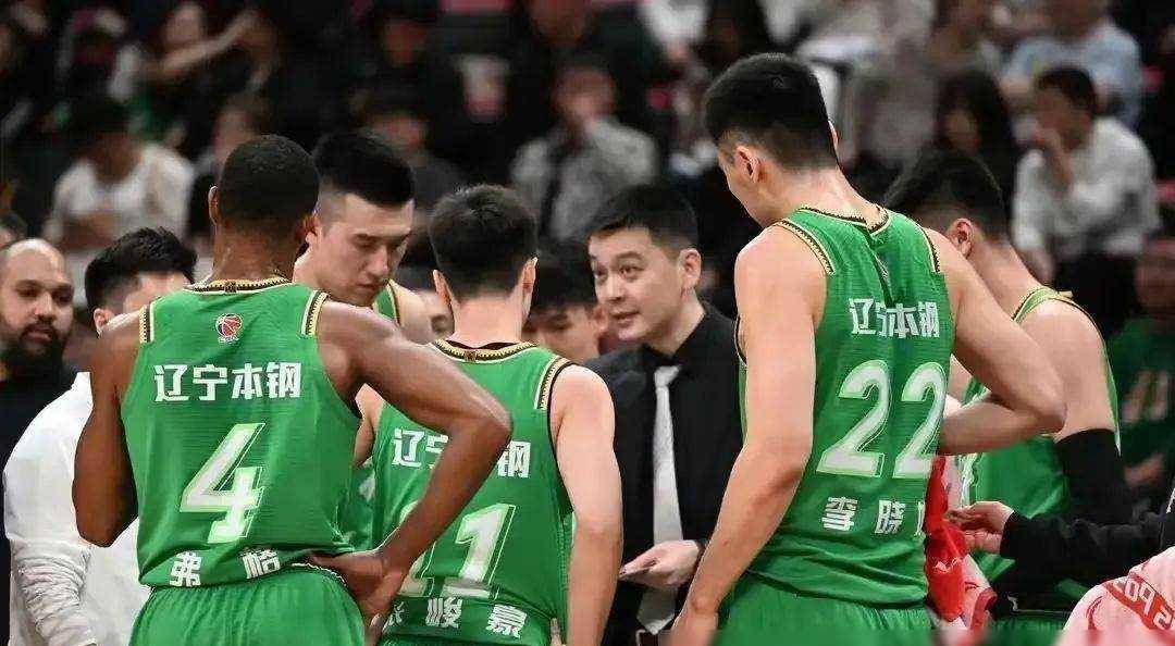 河北男篮遭遇强敌，战术失误频出，需警惕的简单介绍