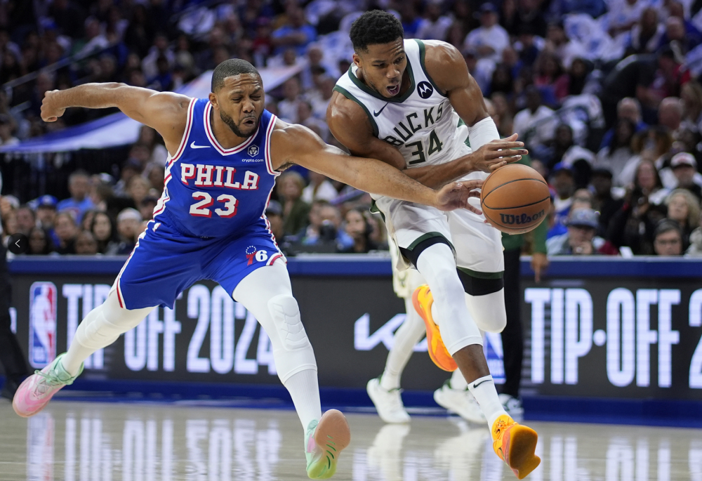 雄鹿完胜76人，全队发挥出色