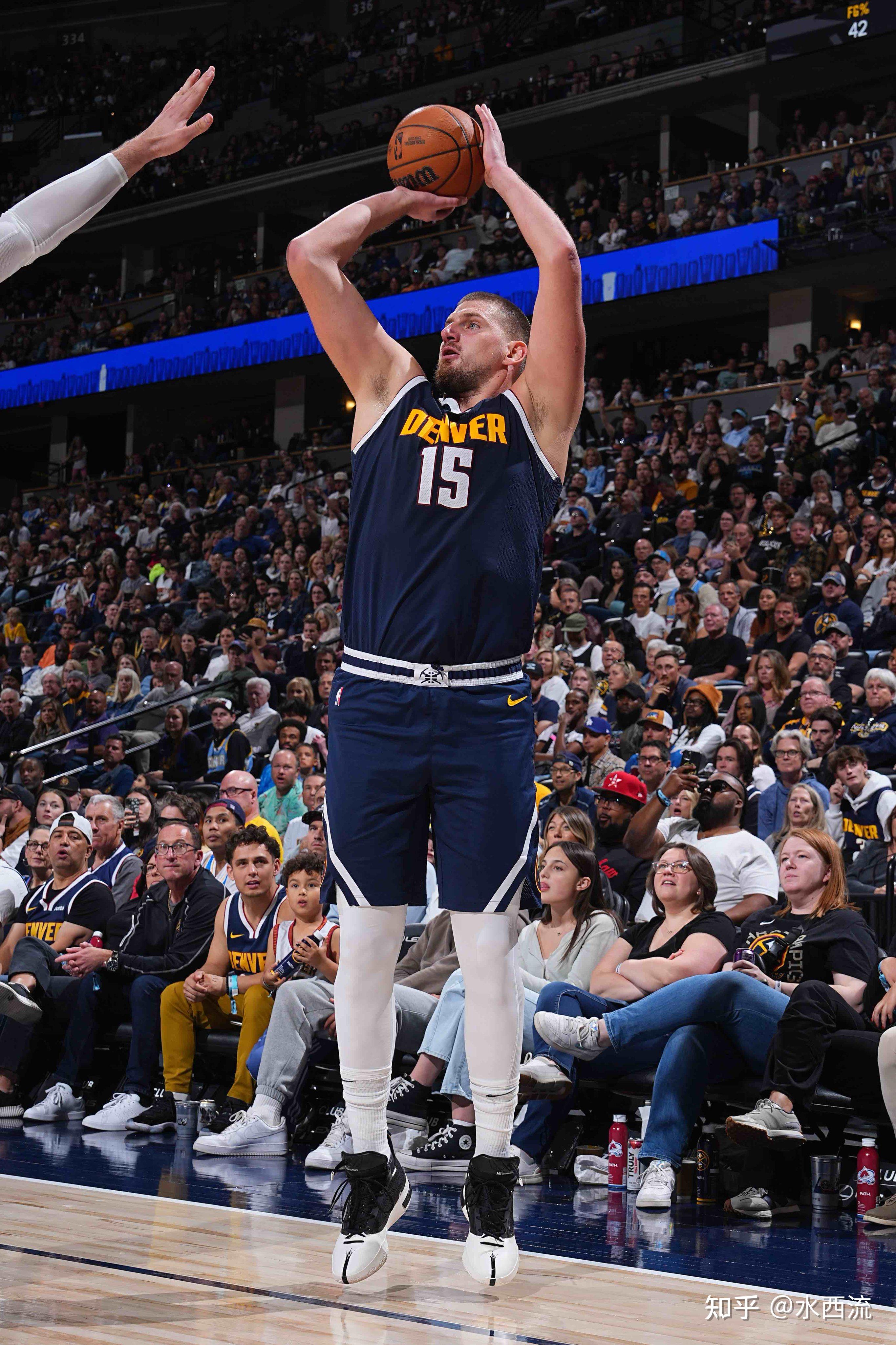 快船逆转掘金，取得系列赛领先