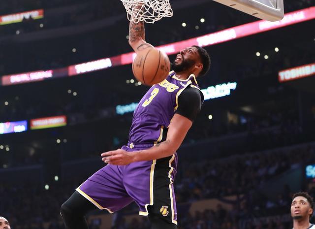 神奇天赋！球员突然发挥爆棚猛攻